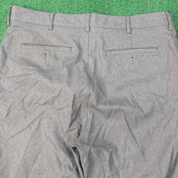 Roundtree & Yorke Performance Pants Mens 36x34 Gray Work Play Polyester - Picture 5 of 9